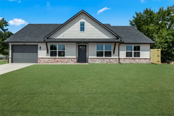 1047 E Young Street, Tulsa, OK 74106