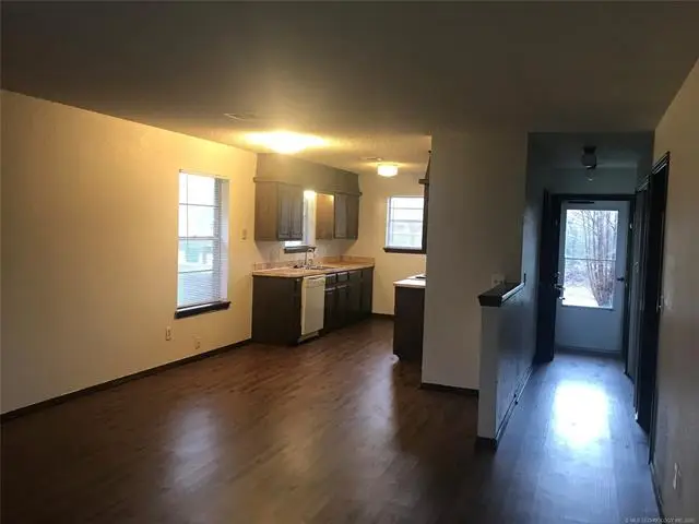 821 N Brown Street, Sapulpa, OK 74066 - #3