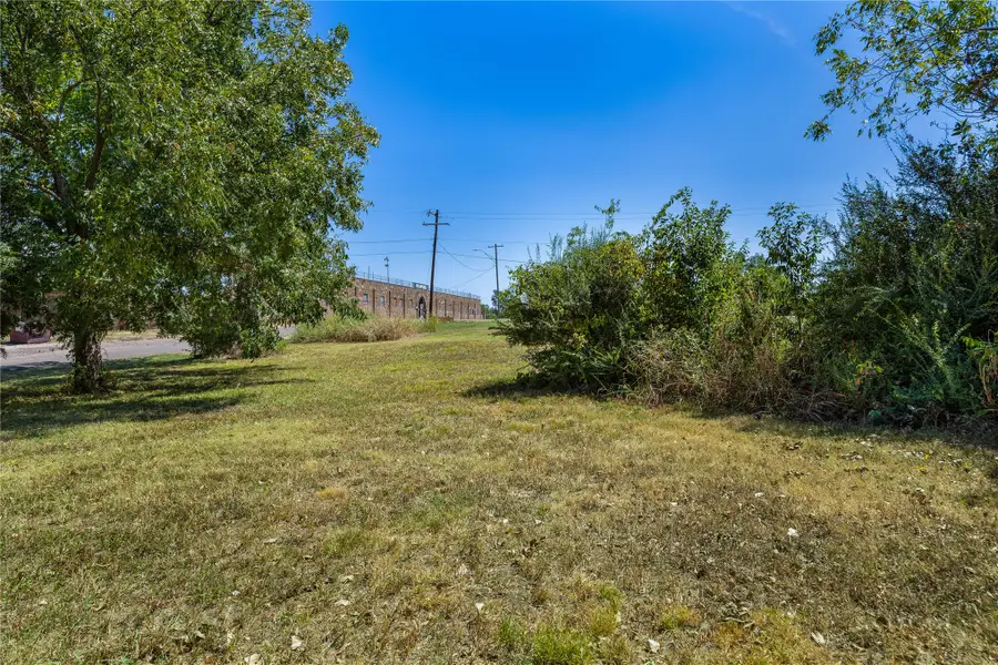 807 N 2nd Street, Hugo, OK 74743 - #3