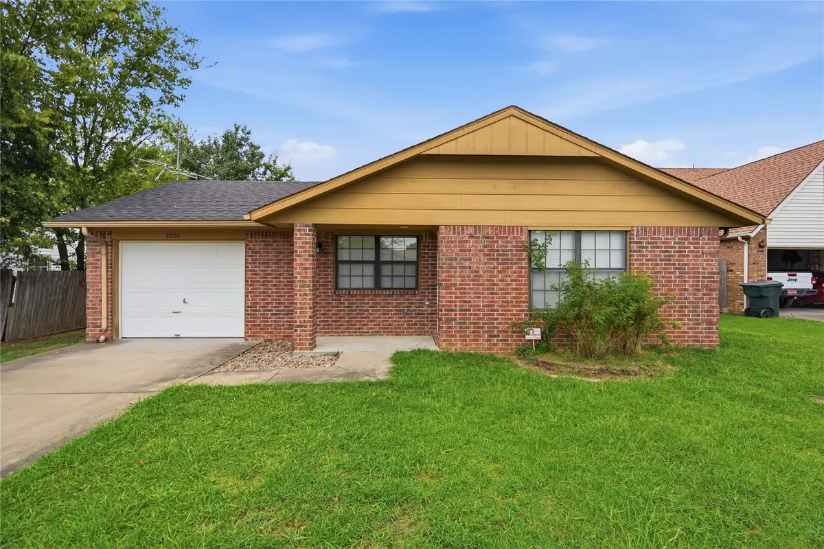 2002 S Cherokee Avenue, Claremore, OK 74019 - #1