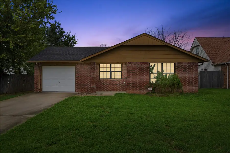 2002 S Cherokee Avenue, Claremore, OK 74019 - #2