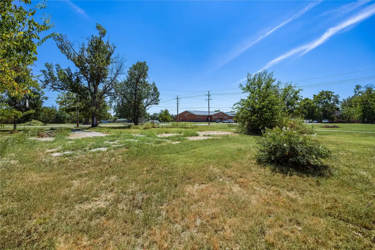801 N 2nd Street, Hugo, OK 74743 - #1