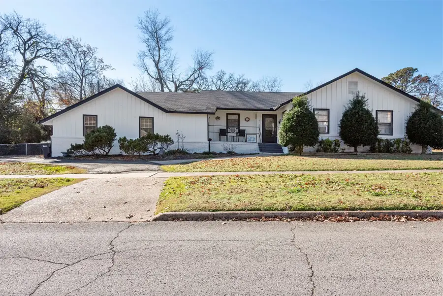 515 W Delaware Street, Tahlequah, OK 74464 - #3
