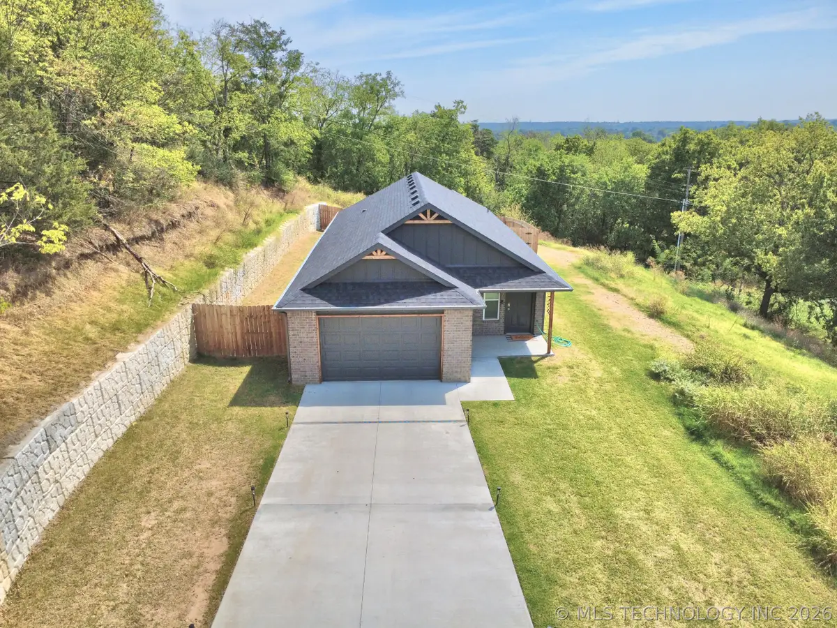 501 N 5th Street, Sapulpa, OK 74066 - #1