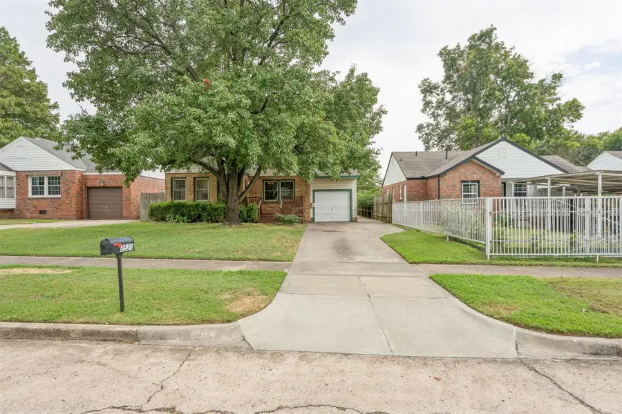 2520 E 2nd Street, Tulsa, OK 74104 - #2