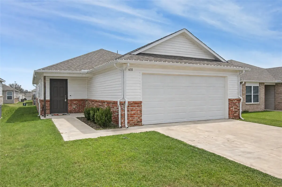 618 Georgia Place W, Muskogee, OK 74403 - #1