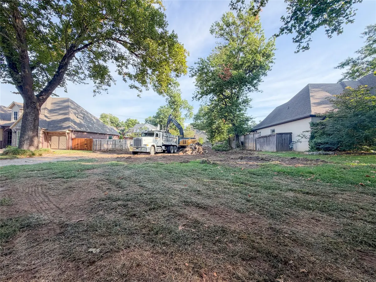 2529 E 25th Place, Tulsa, OK 74114 - #1