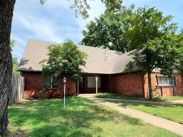 7043 E 77th Place, Tulsa, OK 74133