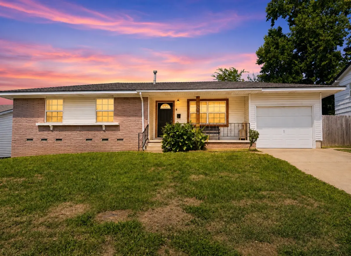 508 N Moccasin Place, Sapulpa, OK 74066 - #1