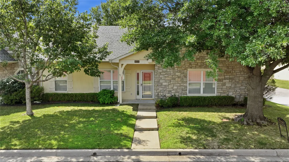 8212 E 74th Court, Tulsa, OK 74133 - #1