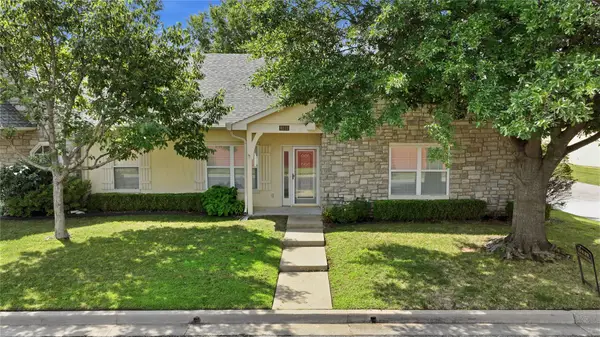 8212 E 74th Court, Tulsa, OK 74133