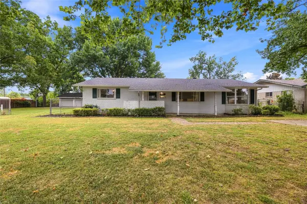 12 W Stadium Road, Bixby, OK 74008