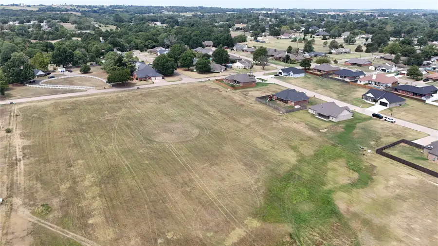 E Wilson Avenue, Cushing, OK 74023 - #2