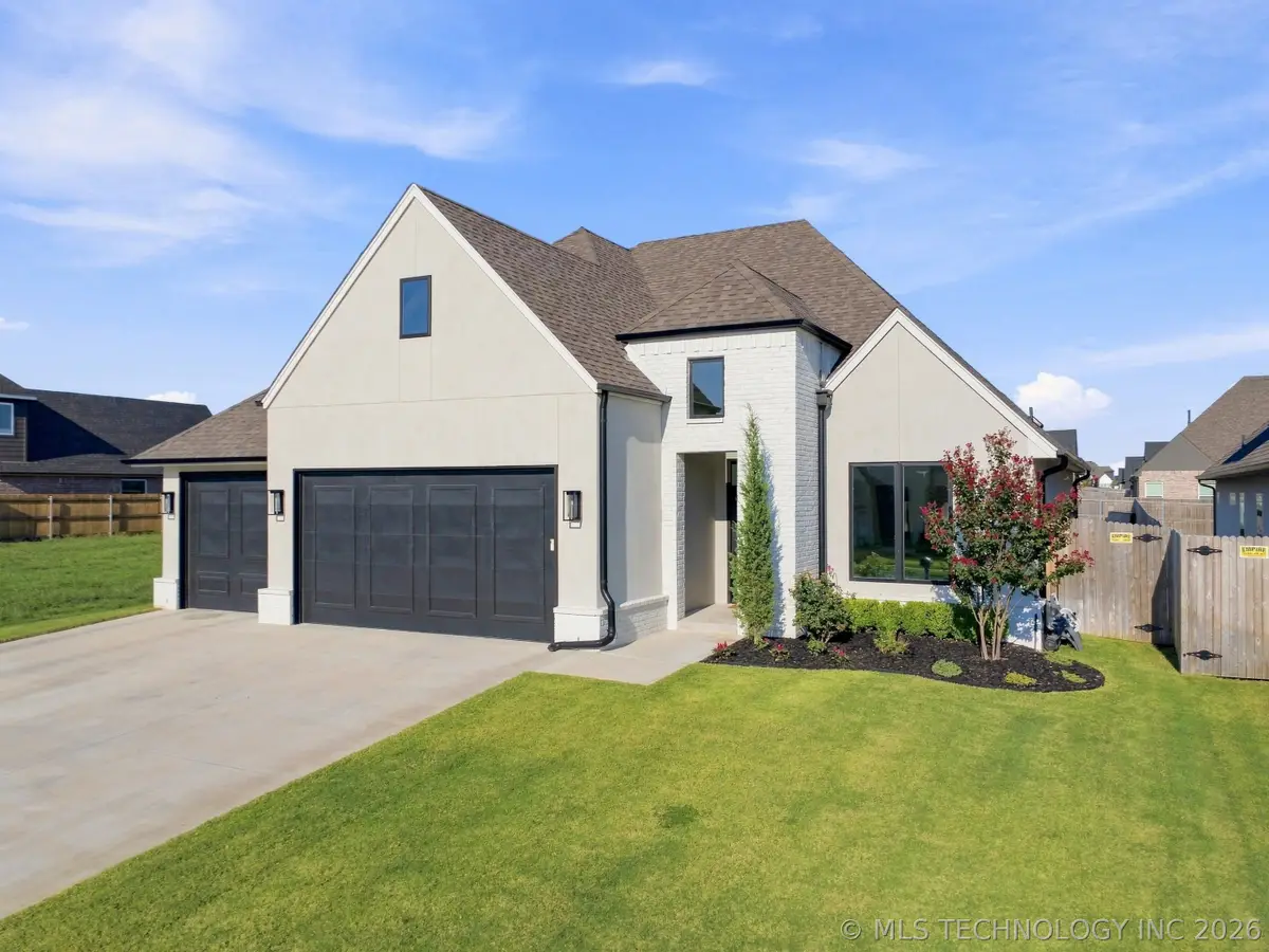 13715 S 20th Place E, Bixby, OK 74008 - #1