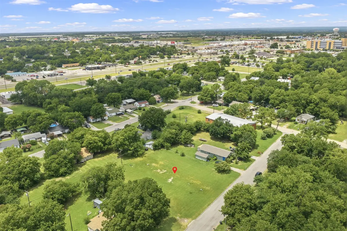 I Street Nw, Ardmore, OK 73401 - #1