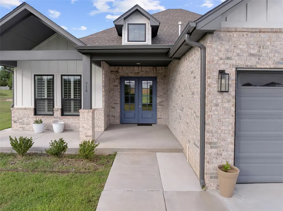 714 Prairie View Road, Ardmore, OK 73401 - #2