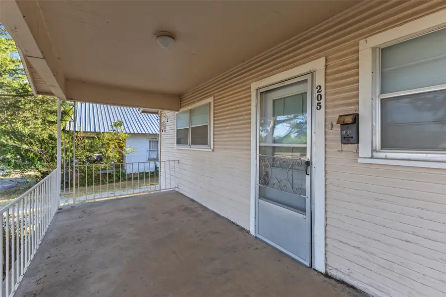 205 Broadway Street, Konawa, OK 74849 - #2