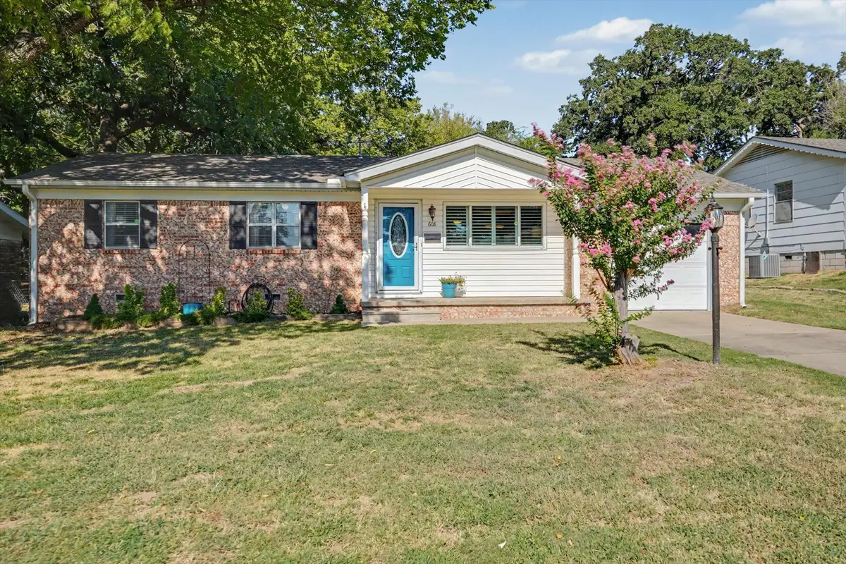608 N Woodland Drive, Sand Springs, OK 74063 - #1
