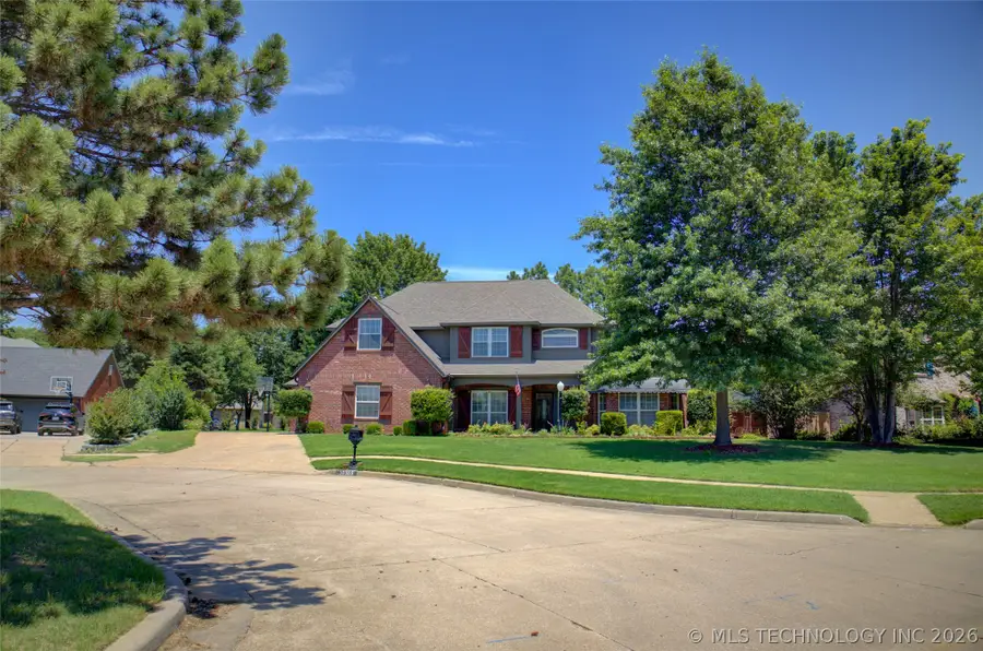 10305 E 90th Street, Owasso, OK 74055 - #3