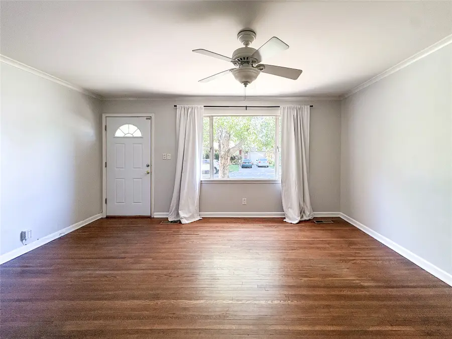 4807 S Detroit Avenue, Tulsa, OK 74105 - #2