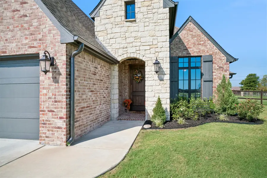 16720 S 3rd West Avenue, Glenpool, OK 74033 - #3