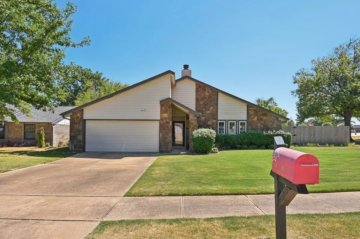 1117 W Vicksburg Place, Broken Arrow, OK 74011 - #1