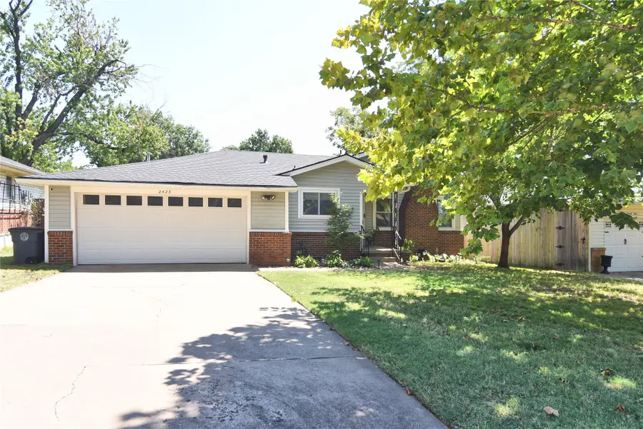 2423 S Knoxville Avenue, Tulsa, OK 74114 - #2