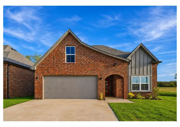 209 W Broadway Street, Owasso, OK 74055