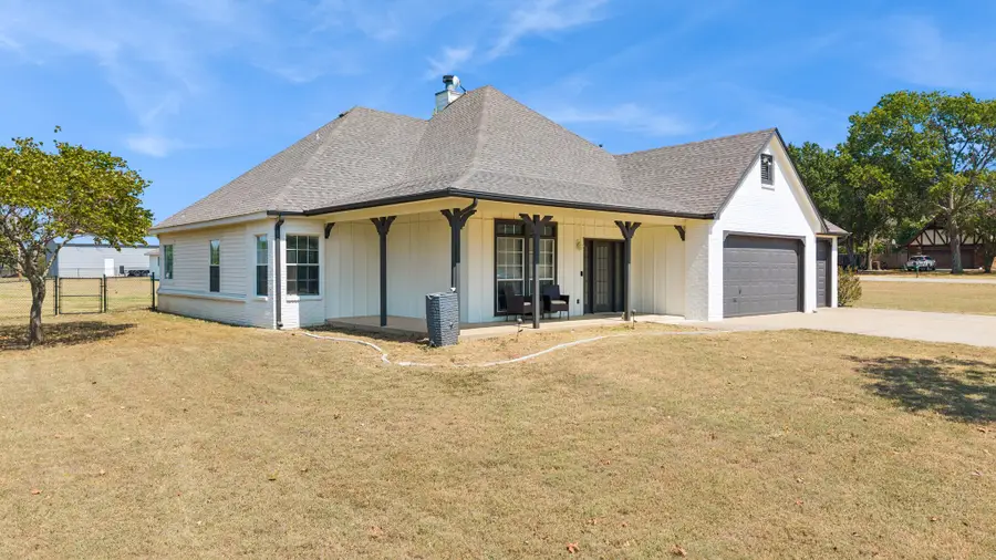 10887 E Canyon Oaks Road, Claremore, OK 74017 - #2