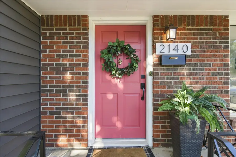 2140 S Columbia Avenue, Tulsa, OK 74114 - #2