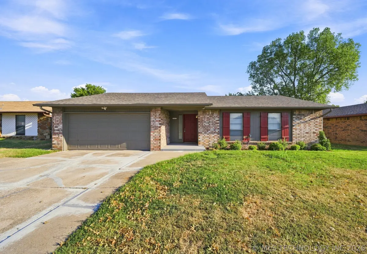 11813 78th Street, Owasso, OK 74055 - #1