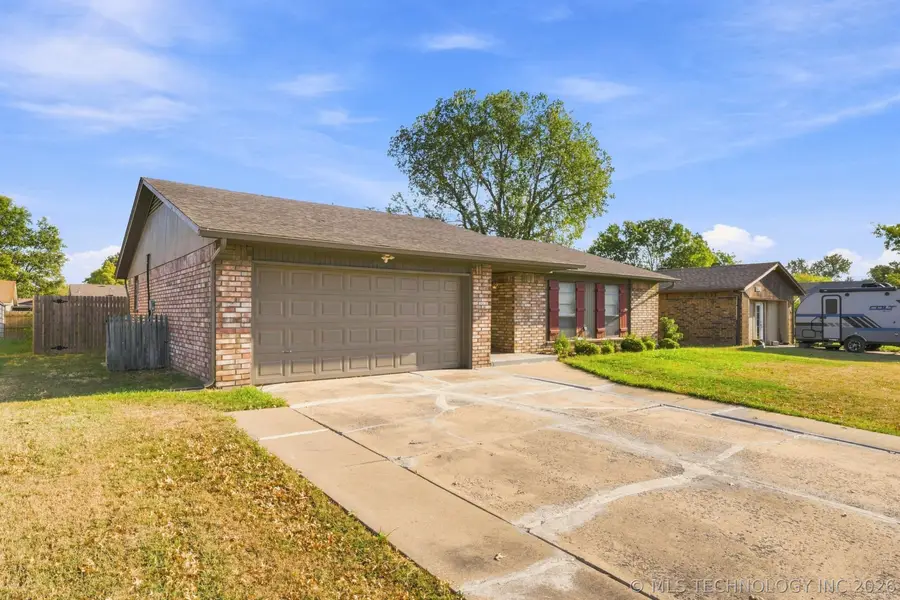 11813 78th Street, Owasso, OK 74055 - #3