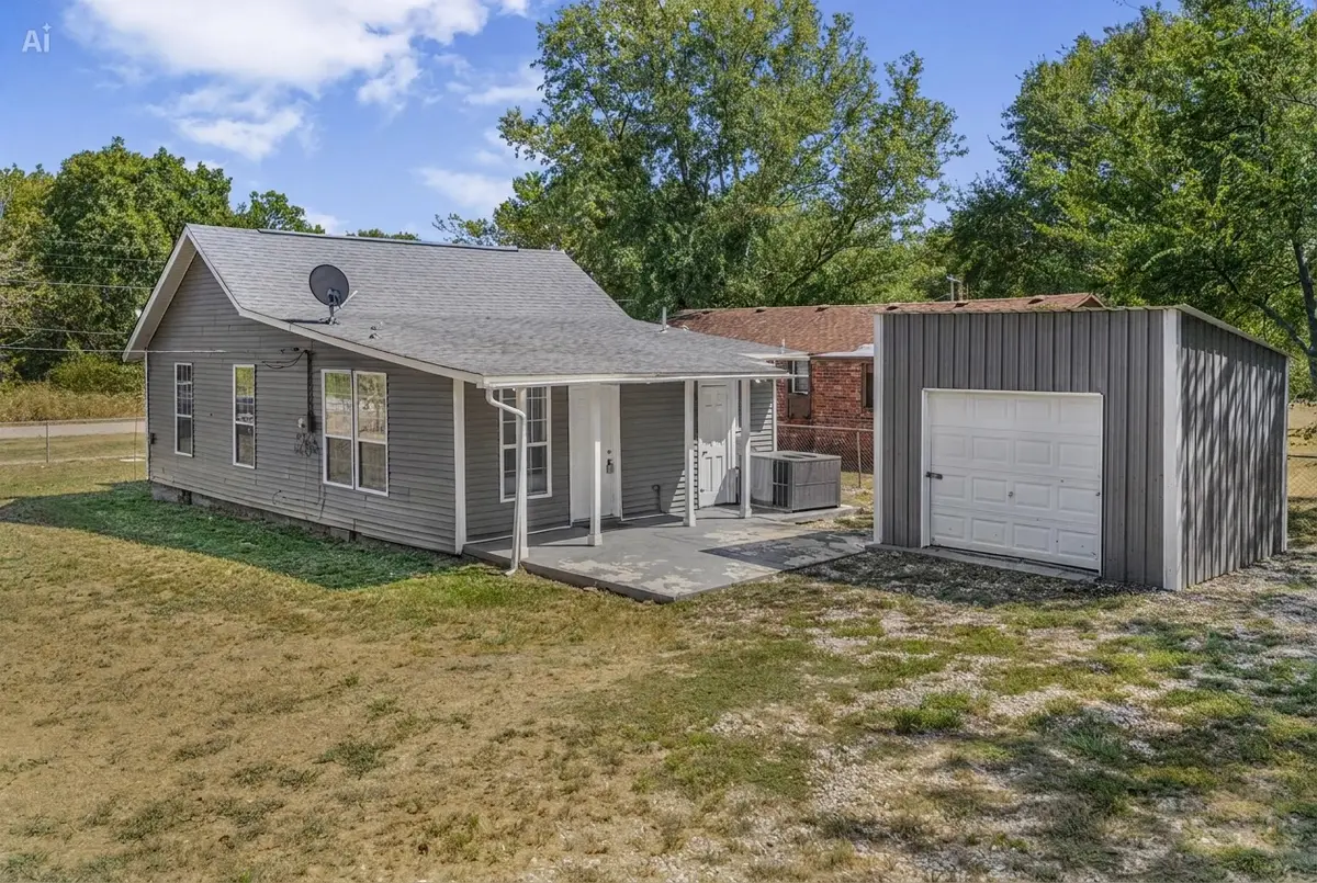 215 S Main Street, Vera, OK 74082 - #1
