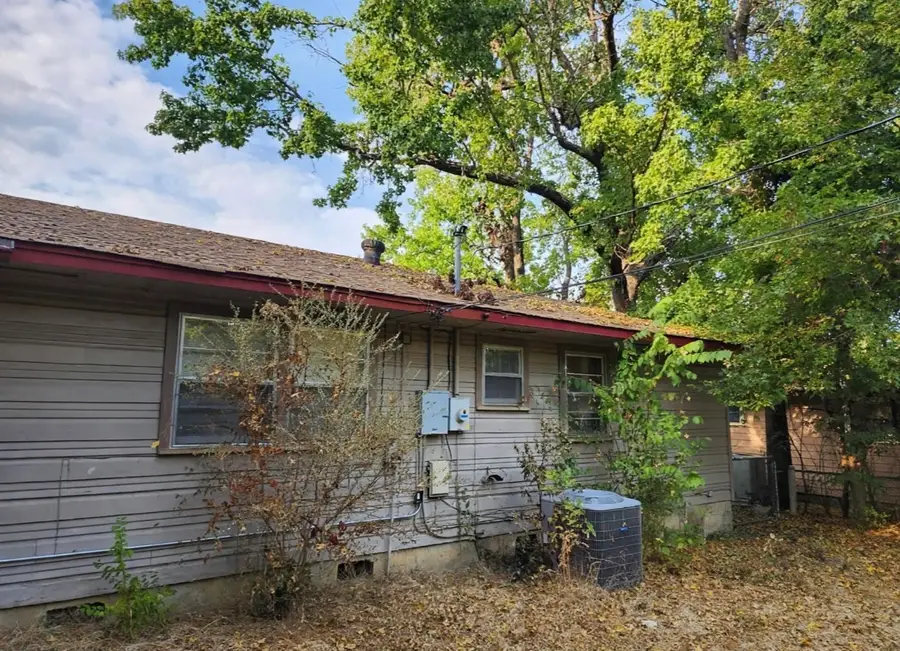 1210 E Duke Street, Hugo, OK 74743 - #3