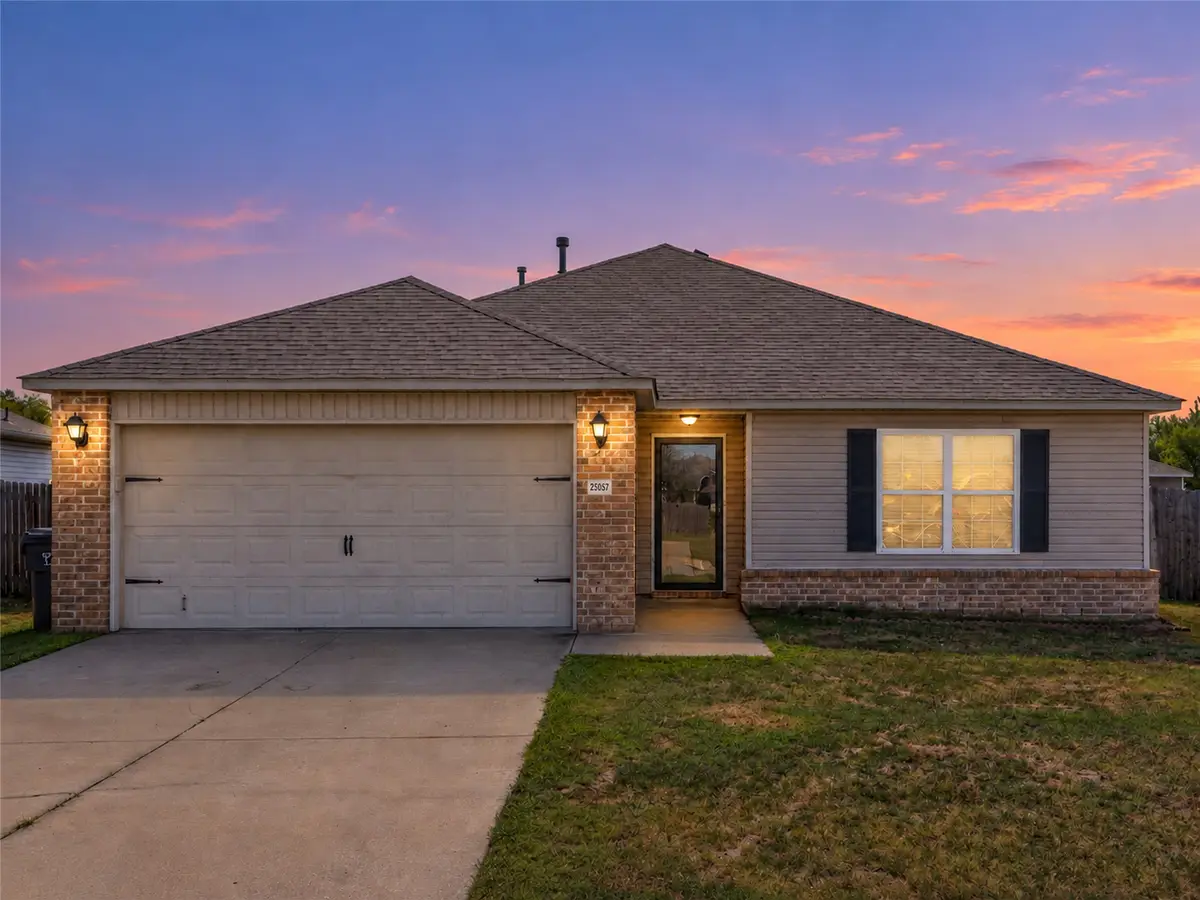 25057 S Roselake Drive, Claremore, OK 74019 - #1