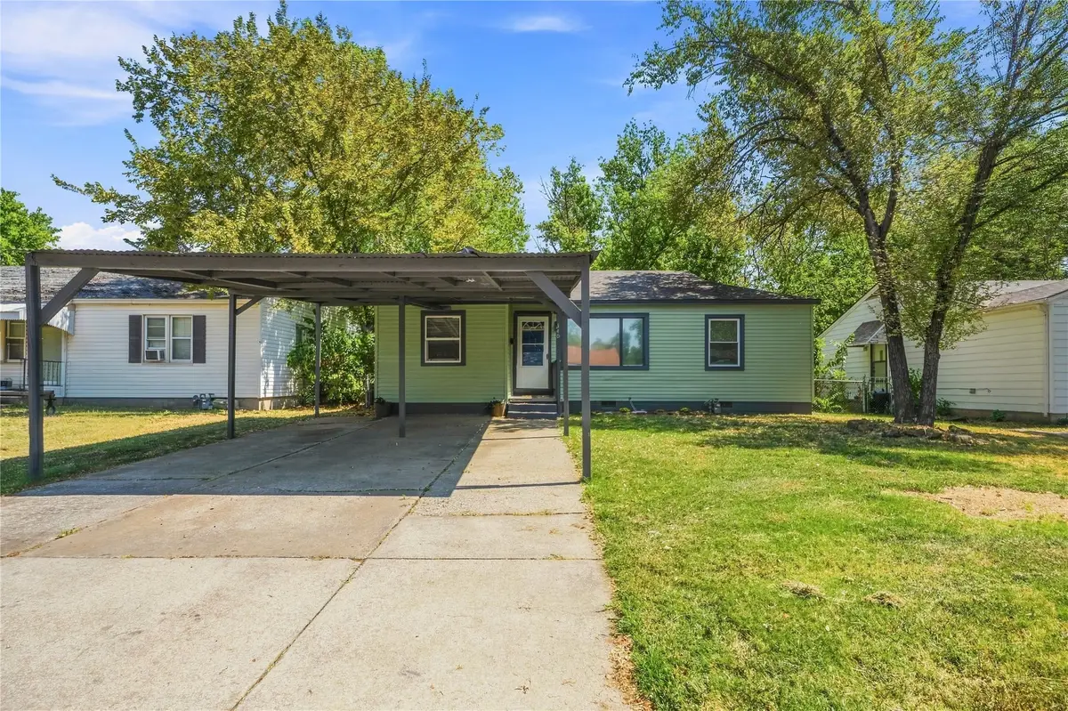 340 N Oak, Dewey, OK 74029 - #1