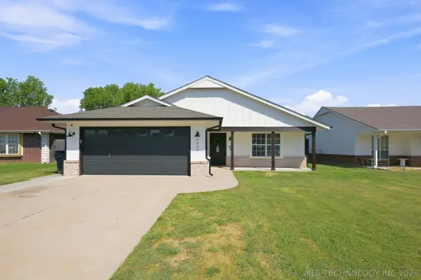 9465 E Sprucewood Drive, Claremore, OK 74019