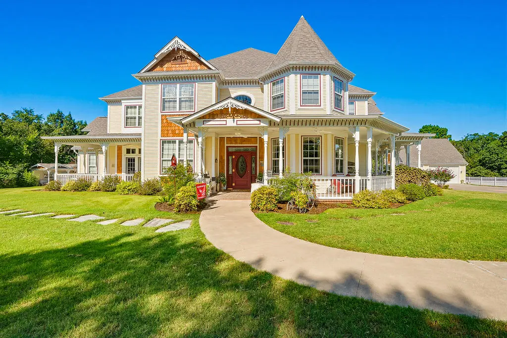 1009 SE County Road, Ada, OK 74820 - #1
