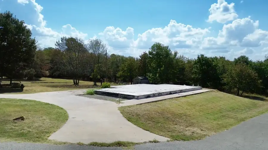 641 Sequoyah Drive, Eufaula, OK 74432 - #3