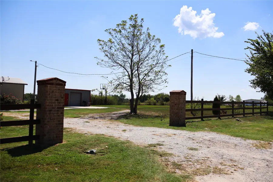 16398 Hawk Road, Beggs, OK 74421 - #3