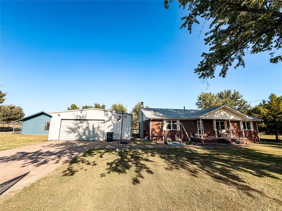 208 S Willey Street, Fort Gibson, OK 74434 - #2