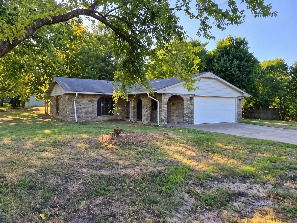 300 7th Avenue, Warner, OK 74469 - #1