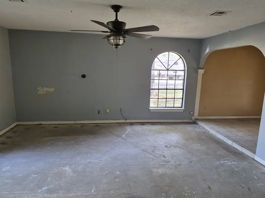 300 7th Avenue, Warner, OK 74469 - #3