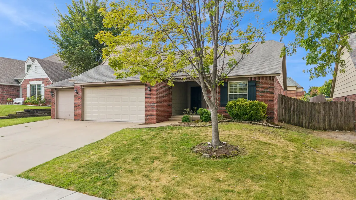 208 E 126th Street S, Jenks, OK 74037 - #1