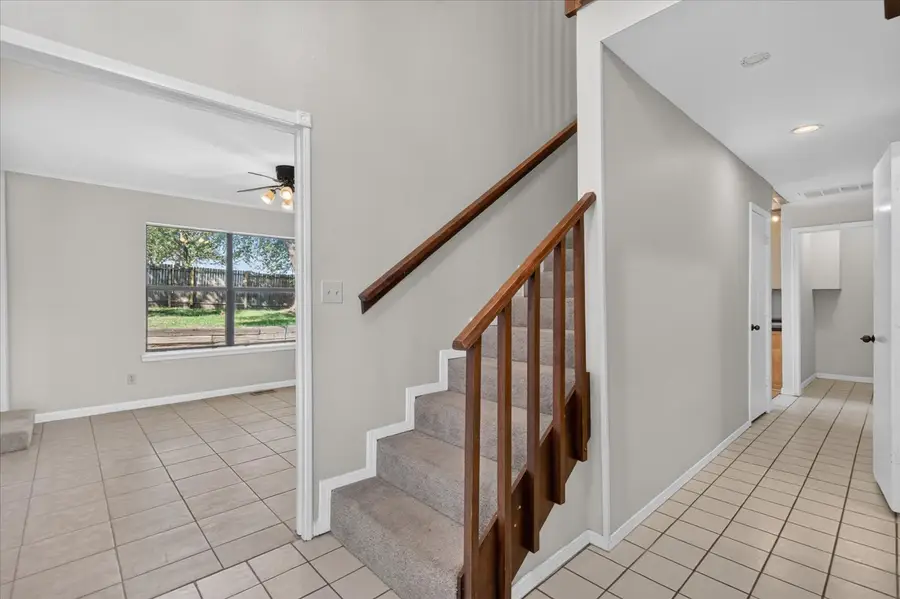 223 SE Quail Ridge Loop, Bartlesville, OK 74006 - #3