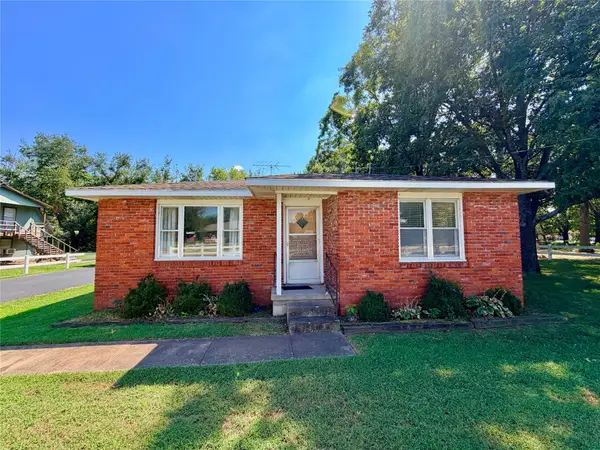 1121 W 4th Street, Tahlequah, OK 74464