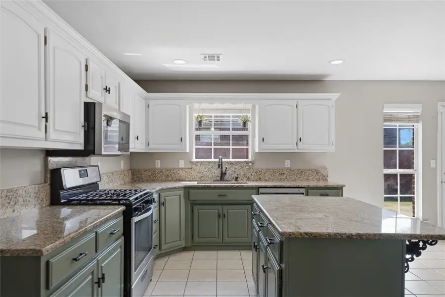 9908 N 114th East Avenue, Owasso, OK 74055 - #3