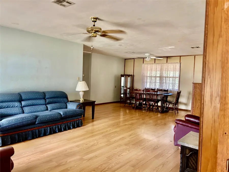 1921 N Augusta Avenue, Muskogee, OK 74403 - #3