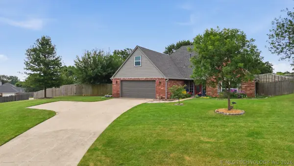 8012 W Cottonwood Avenue, Claremore, OK 74019