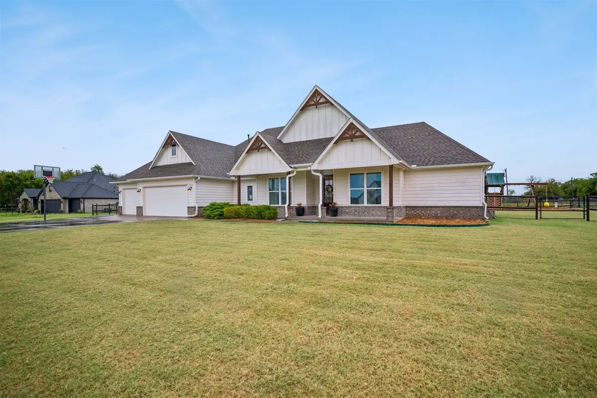 7114 E 136th Place, Collinsville, OK 74021 - #1